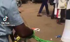 Un voleur ghanéen répare ses crimes