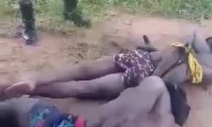 Salafistes torturés par de braves soldats mozambicains